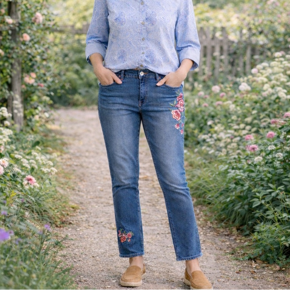 GAP Floral Embroidery Jeans Size 27 Y2K Revival Coquette Denim gardencore